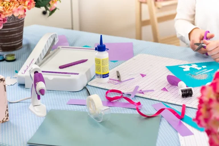 Art & Craft Supplies Guide for Beginners and Creators Art & Craft Supplies